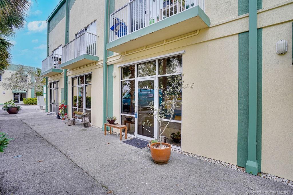 435 Northeast Baker Rd  