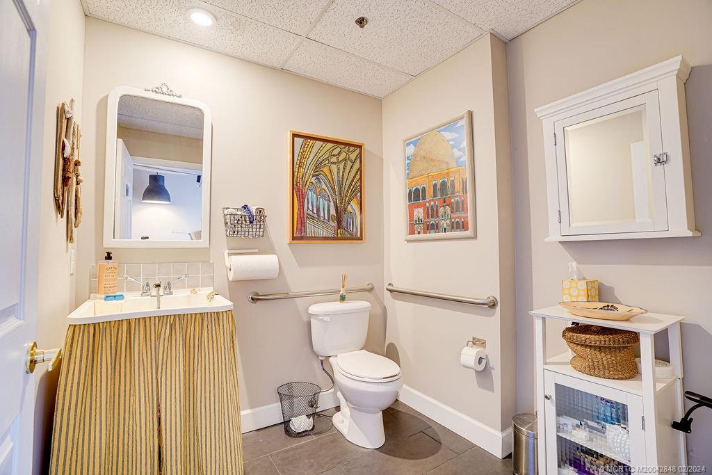 435 Northeast Baker Road Stuart, FL 34994 - Photo 19 of 35 Gallery Image 19