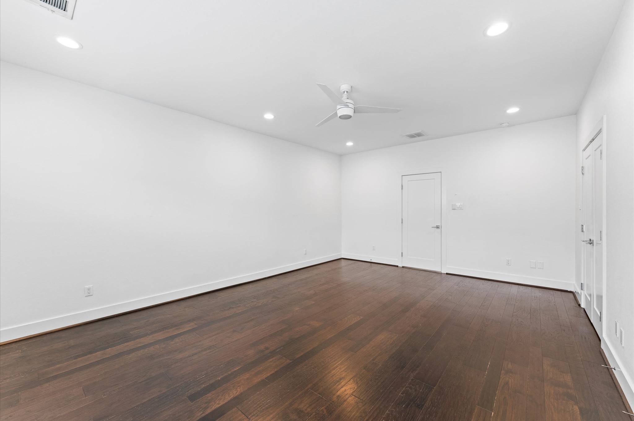 7730 Jacquelyn Oaks Road Houston, TX 77055 - Photo 9 of 16 ***PHOTO FROM PREVIOUS LISTING***