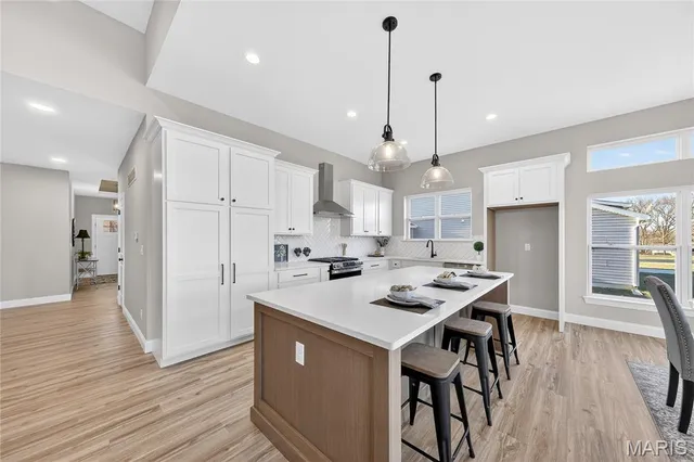 $529,900 | 729 Norwich Drive, St. Charles, MO 63301