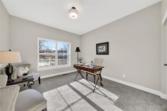 $529,900 | 729 Norwich Drive, St. Charles, MO 63301