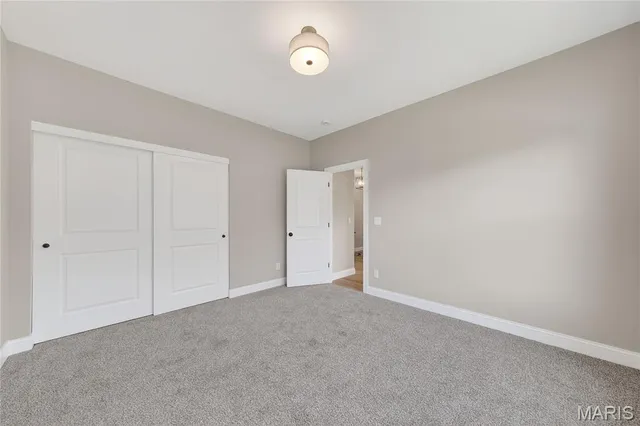 $529,900 | 729 Norwich Drive, St. Charles, MO 63301