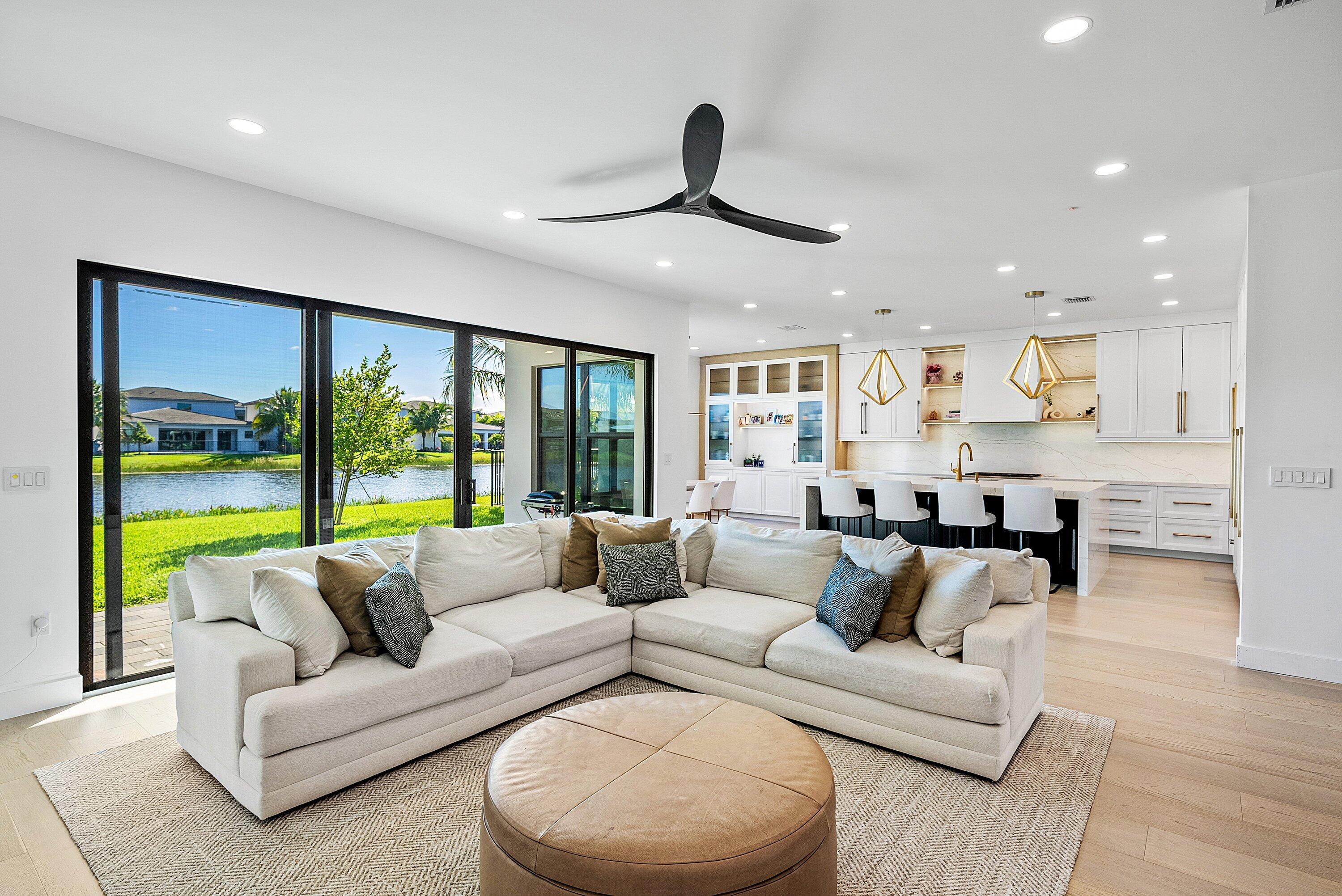 17100 Rainbow Fls Trail Boca Raton, FL 33496 - Photo 12 of 47 011-17100RainbowFallsTrail-BocaRaton-FL-