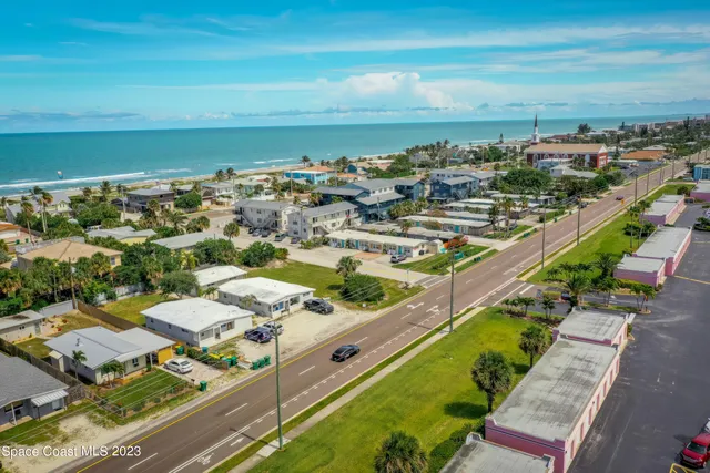 $825,000 | 681 South Orlando Avenue, Cocoa Beach, FL 32931