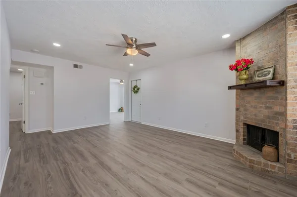 $2,800 | 1428 Magnolia Drive, College Station, TX 77840