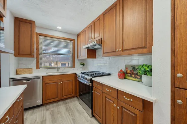 $2,800 | 1428 Magnolia Drive, College Station, TX 77840