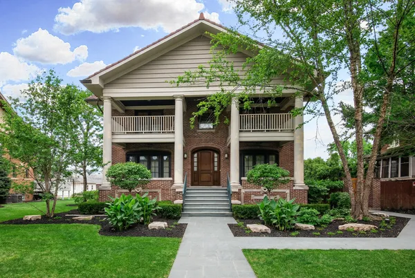 $2,150,000 | 711 Jackson Avenue, River Forest, IL 60305