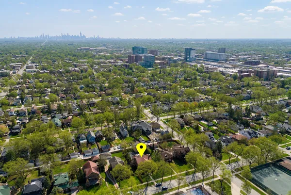 $2,150,000 | 711 Jackson Avenue, River Forest, IL 60305