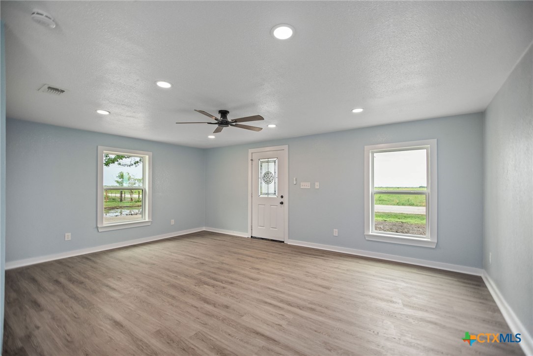 218 Lasalle Road Inez, TX 77968 - Photo 6 of 33