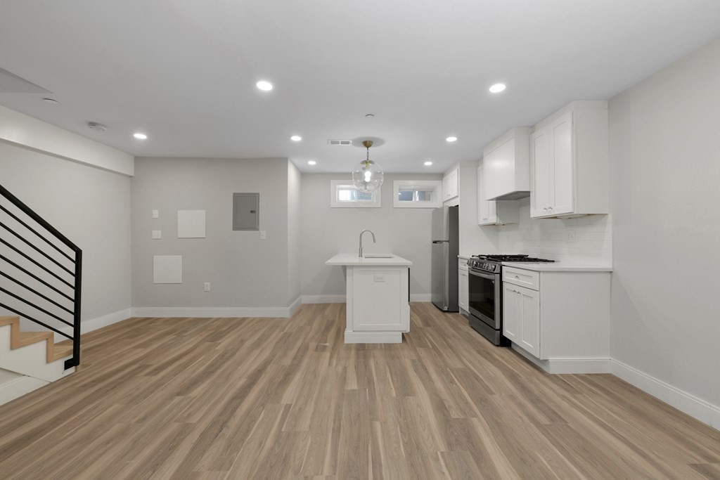 160 Webster Street, Unit 1 Boston, MA 02128 - Photo 3 of 25