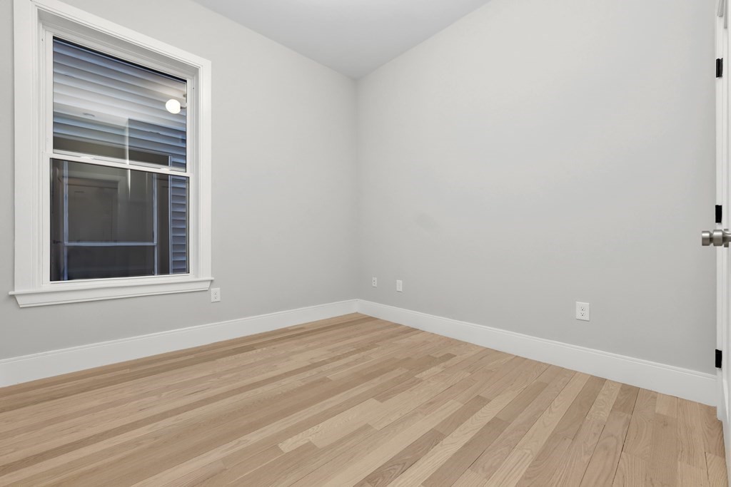 160 Webster Street, Unit 1 Boston, MA 02128 - Photo 10 of 25