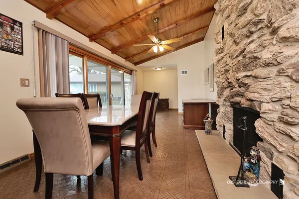 $575,000 | 20W371 Diversey Avenue, Addison, IL 60101