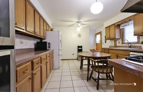 $575,000 | 20W371 Diversey Avenue, Addison, IL 60101