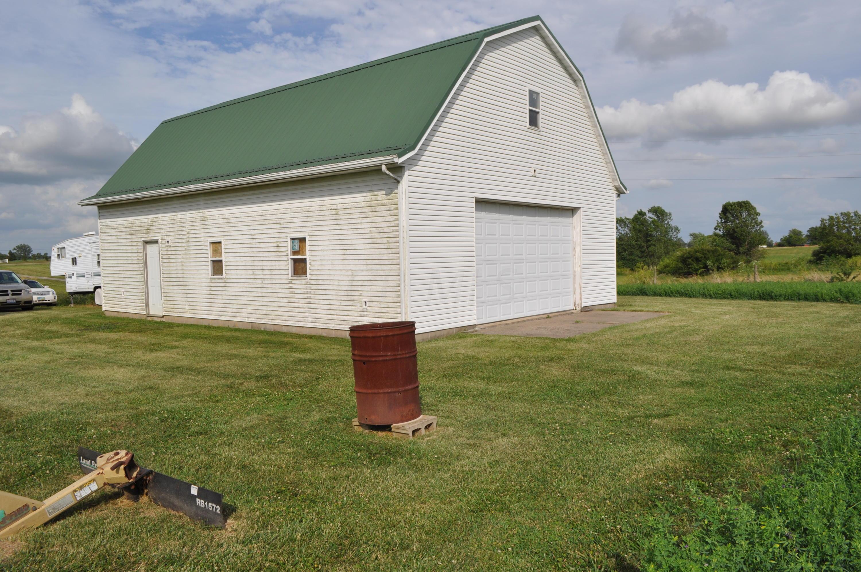 19499 London Road Circleville, OH 43113 - Photo 3 of 24 Gallery Image 3