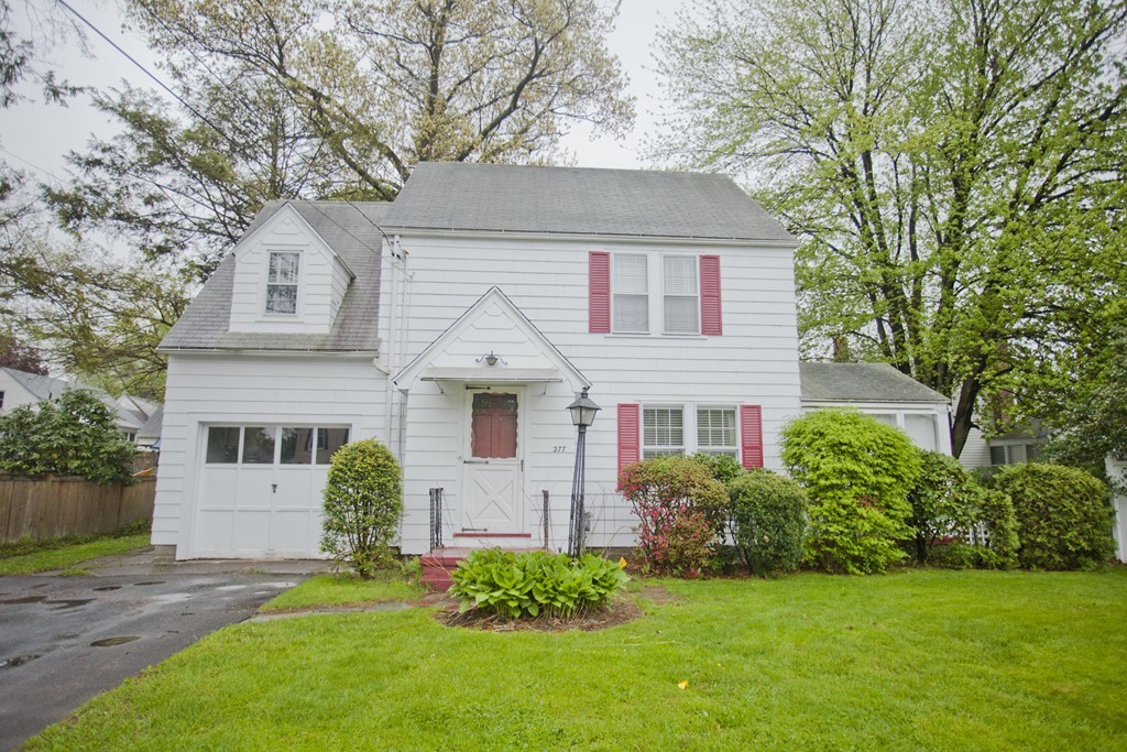 277 Plumtree Road Springfield, MA 01118 - Photo 2 of 16