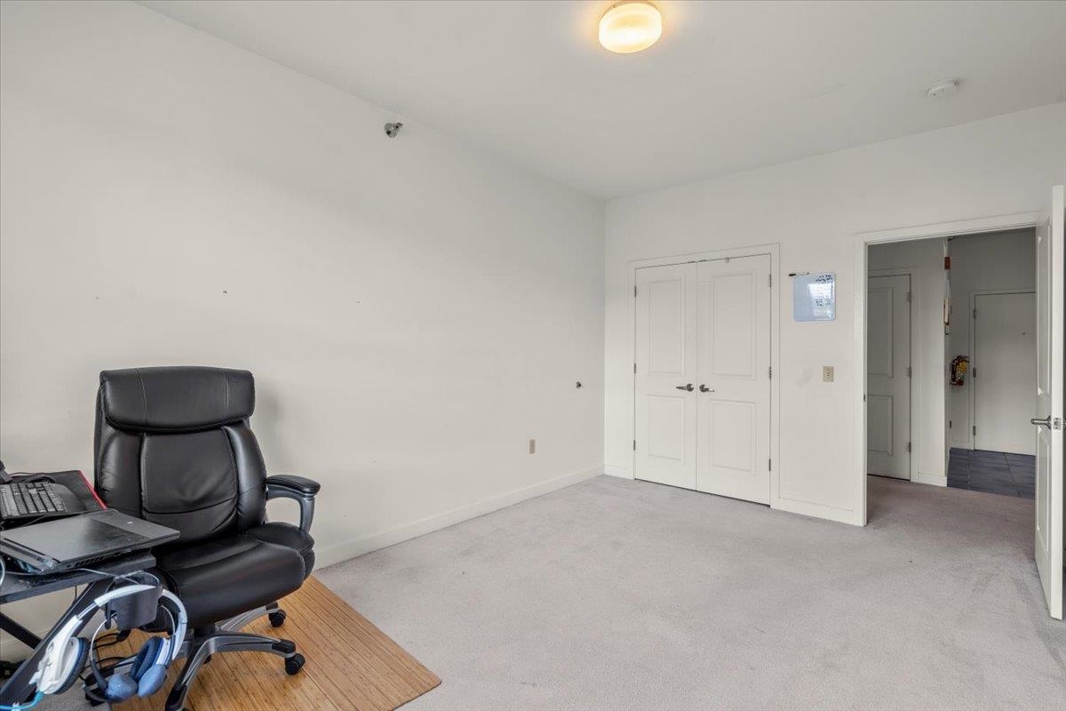 370 Farrell Street, Unit 401 South Burlington, VT 05403 - Photo 15 of 31