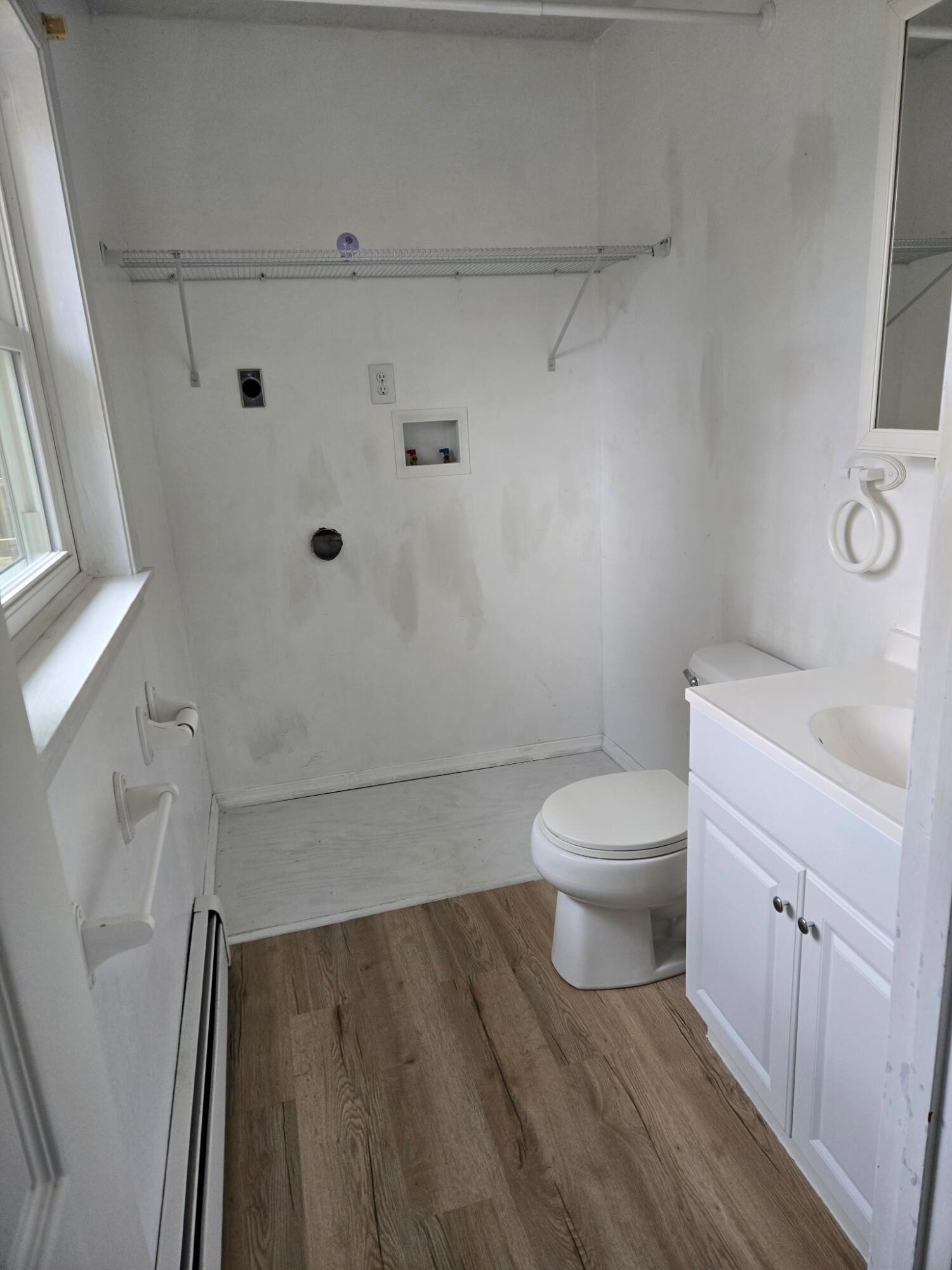 27 Mitchell Street Lewiston, ME 04240 - Photo 12 of 21 1529729330485294925