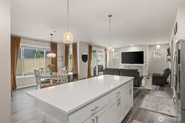 $679,900 | 3115 Stephanie Loop Northeast, Lacey, WA 98516