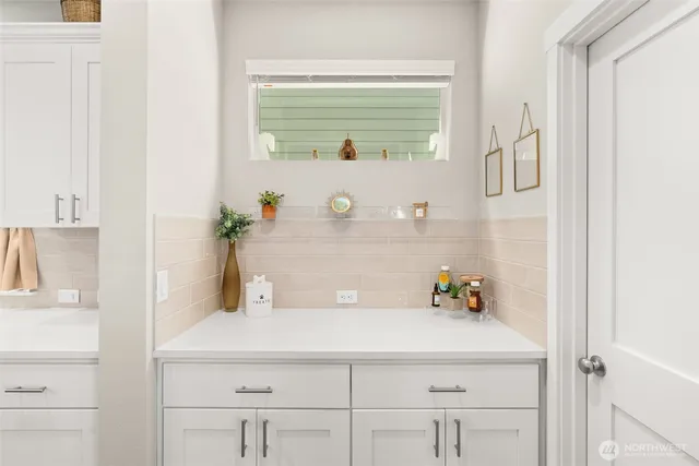 $679,900 | 3115 Stephanie Loop Northeast, Lacey, WA 98516