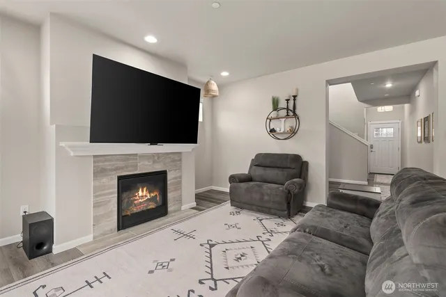 $679,900 | 3115 Stephanie Loop Northeast, Lacey, WA 98516