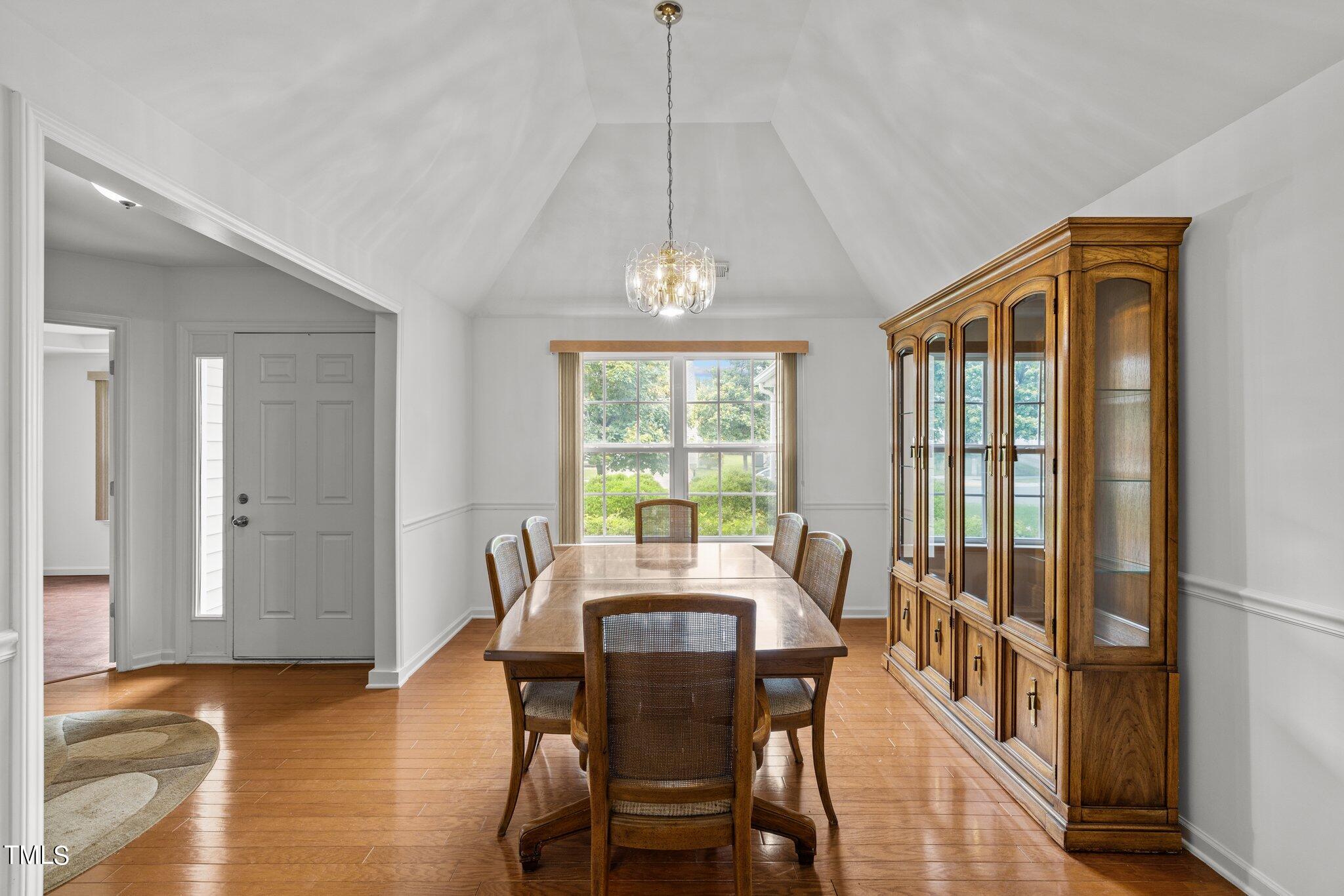 917 Golden Crest Drive Durham, NC 27704 - Photo 6 of 25 Formal Dinning