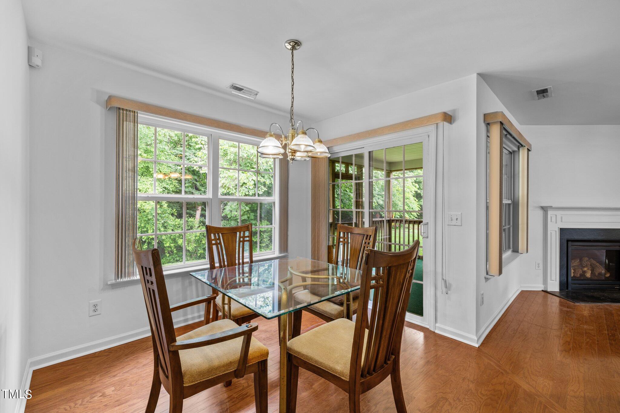 917 Golden Crest Drive Durham, NC 27704 - Photo 9 of 25 Eat-in Kitchen