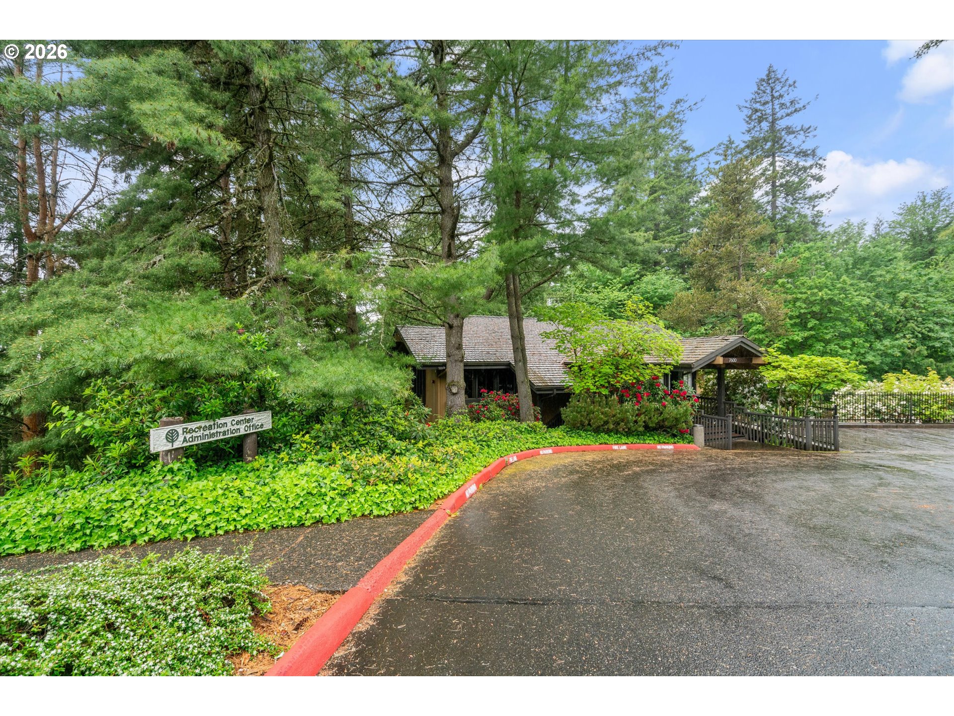 7740 Southwest Barnes Road, Unit B Portland, OR 97225 - Photo 28 of 33 Gallery Image 28
