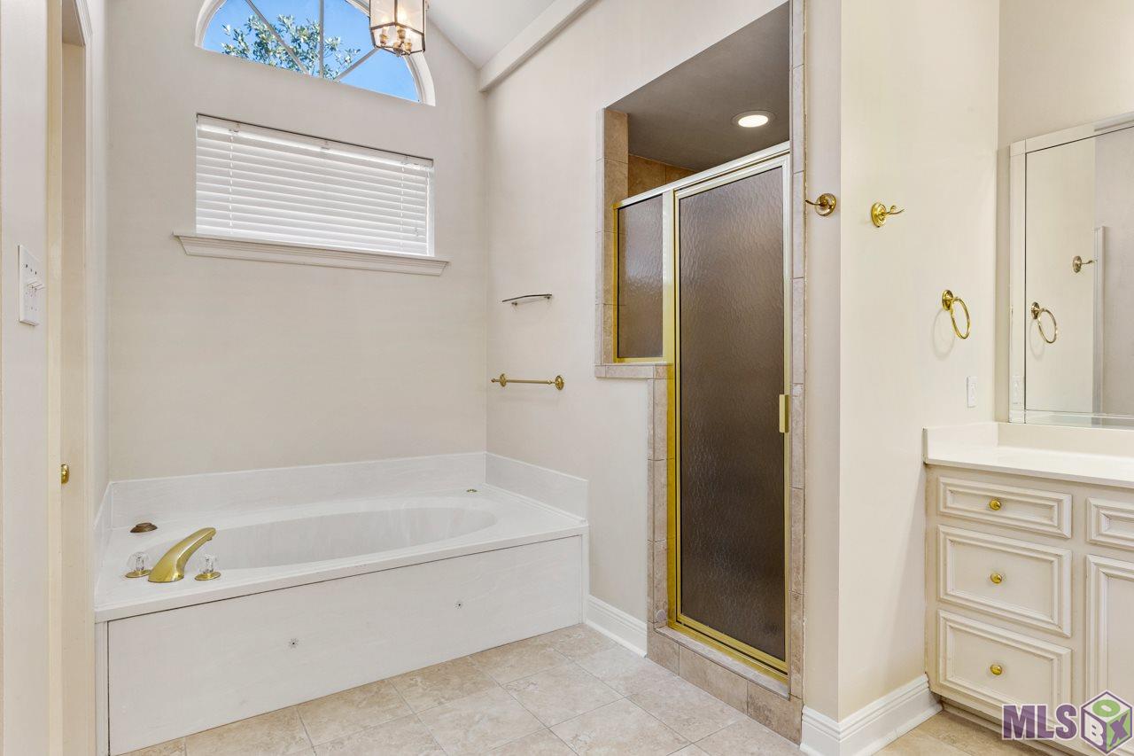 17659 Five Oaks Drive Baton Rouge, LA 70810 - Photo 12 of 20