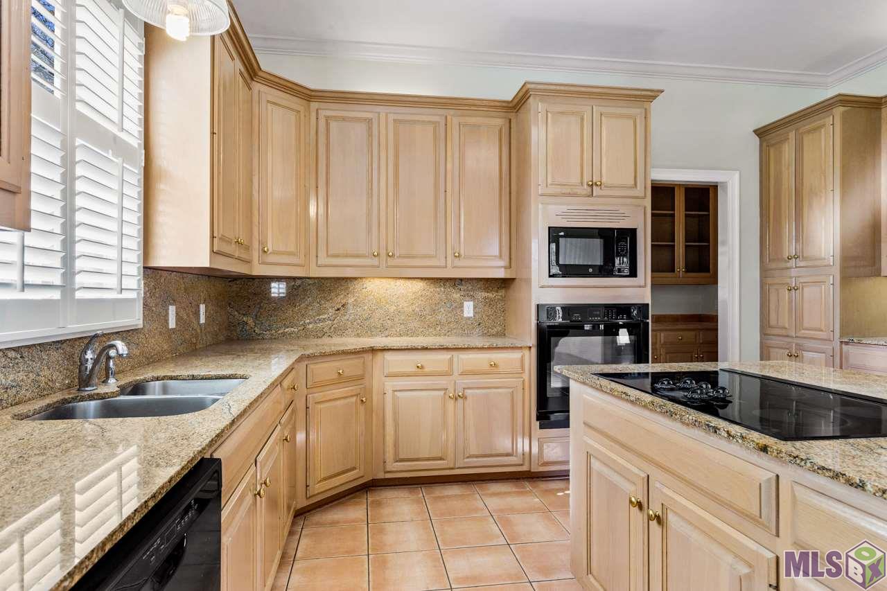 17659 Five Oaks Drive Baton Rouge, LA 70810 - Photo 9 of 20