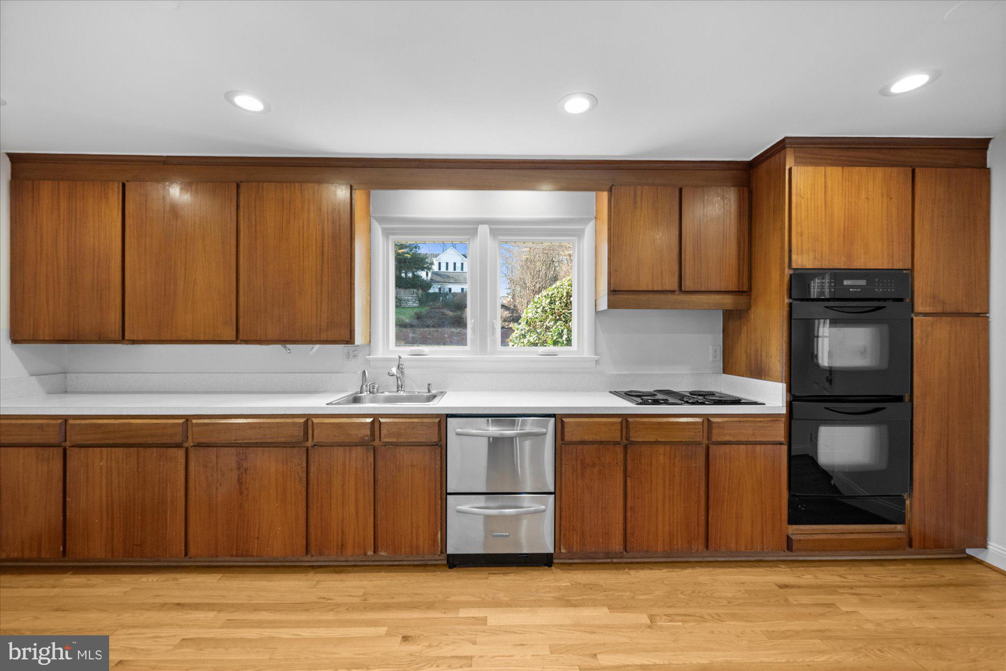 4714 33rd Street North Arlington, VA 22207 - Photo 11 of 32