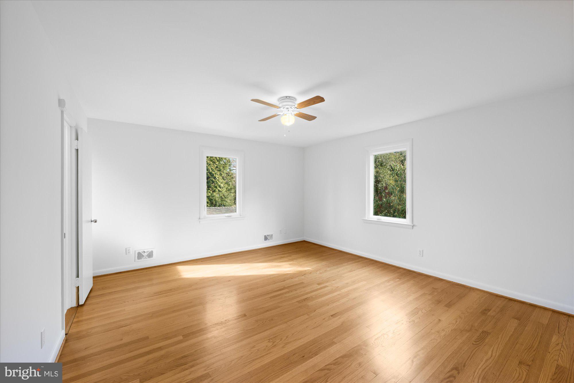 4714 33rd Street North Arlington, VA 22207 - Photo 14 of 32