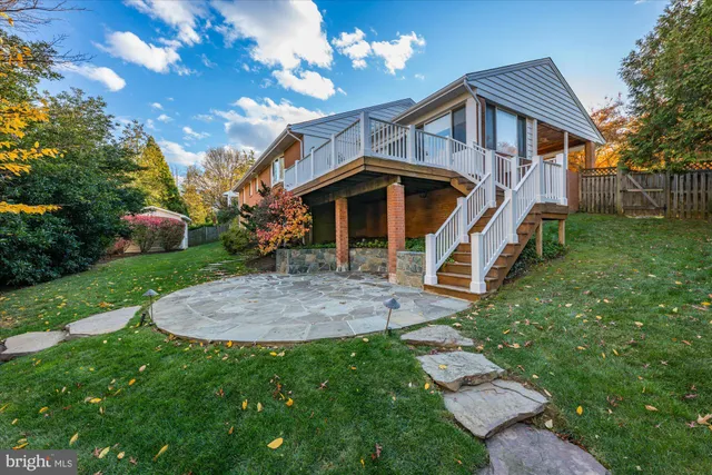 $1,575,000 | 4714 33rd Street North, Arlington, VA 22207