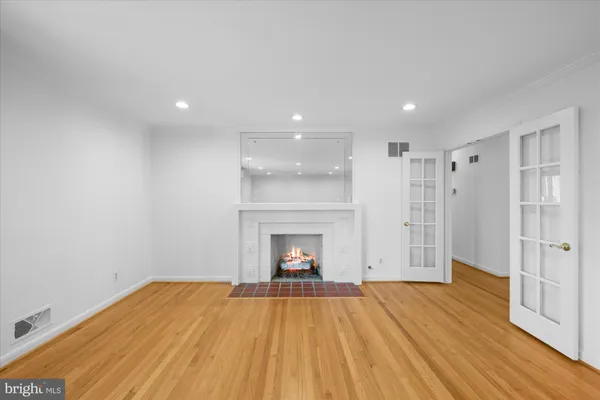 $1,520,000 | 4714 33rd Street North, Arlington, VA 22207