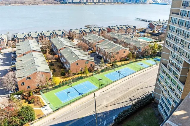 a view of a tennis court