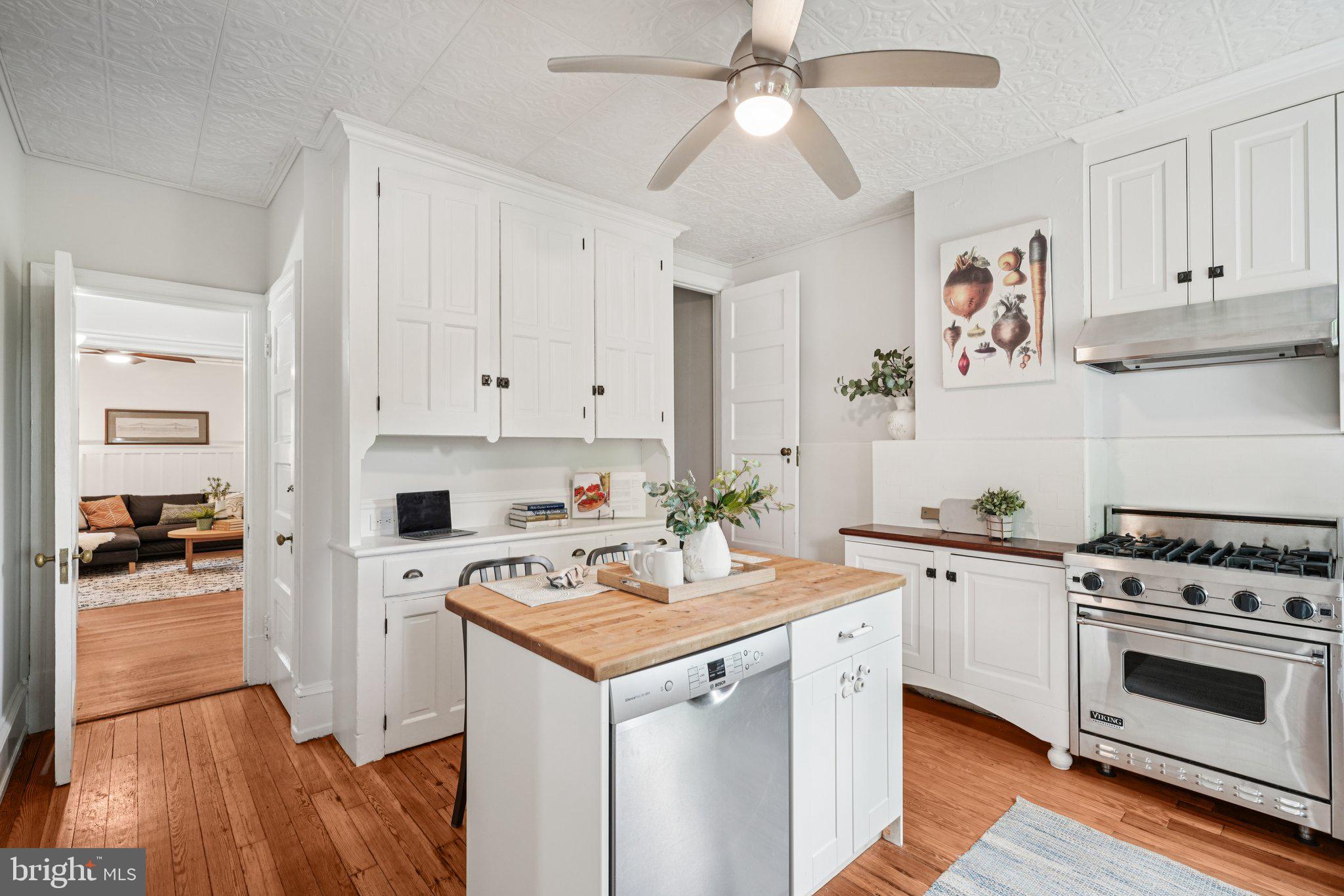 614 East Vernon Road Philadelphia, PA 19119 - Photo 12 of 52