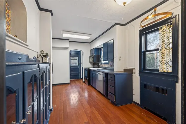 $355,000 | 7404 Walnut Street, Kansas City, MO 64114