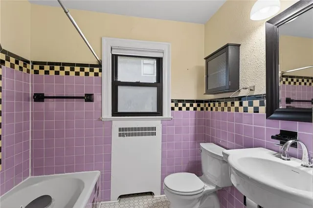 $355,000 | 7404 Walnut Street, Kansas City, MO 64114