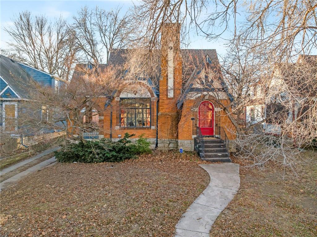 7404 Walnut Street Kansas City, MO 64114 - Photo 2 of 31