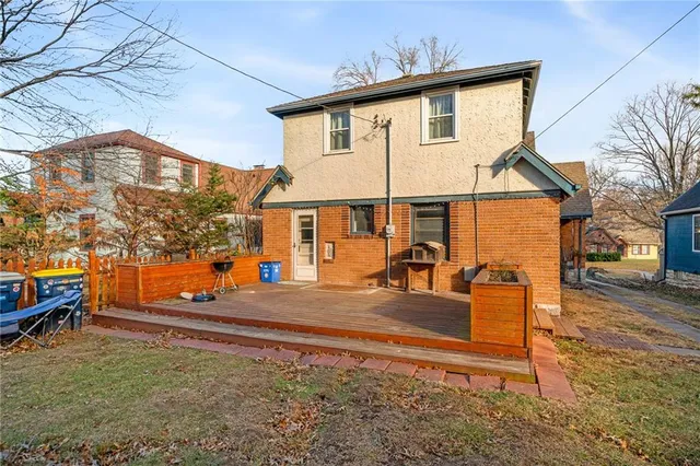 $355,000 | 7404 Walnut Street, Kansas City, MO 64114