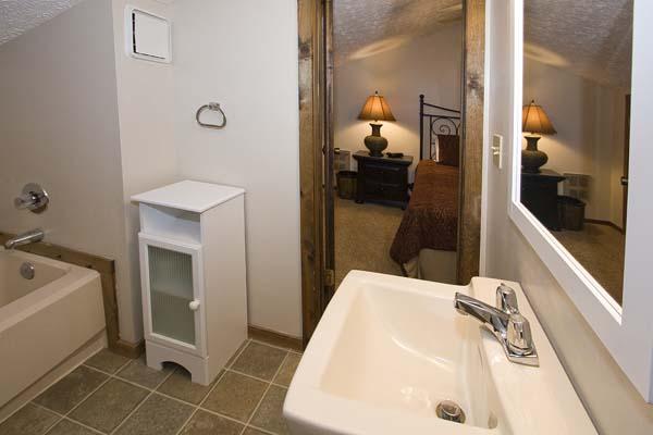 46 Ridgewood Street Snowshoe, WV 26209 - Photo 12 of 15 RW 46 upstairs bathroom2