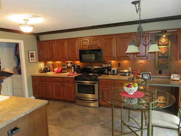 $1,900 | 369 Booth Lane, Collierville, TN 38017