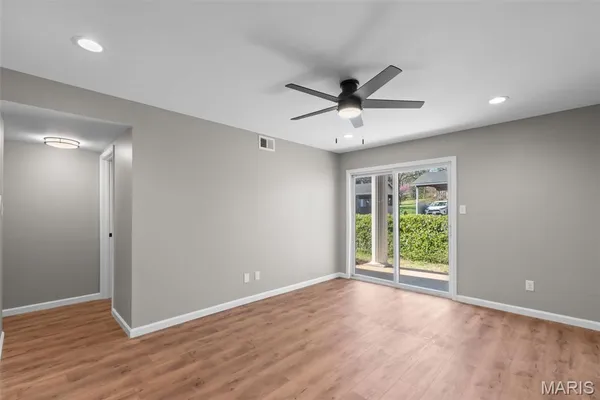 $159,900 | 7617 Triwoods Drive, Unit D, St. Louis, MO 63119