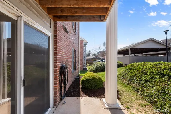 $159,900 | 7617 Triwoods Drive, Unit D, St. Louis, MO 63119