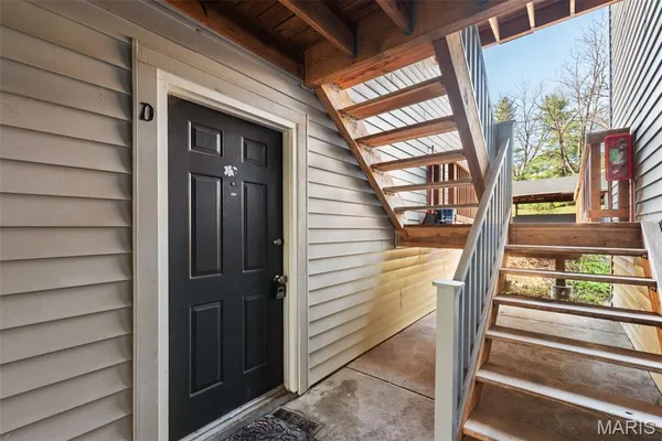 $159,900 | 7617 Triwoods Drive, Unit D, St. Louis, MO 63119
