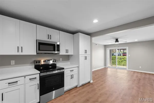$159,900 | 7617 Triwoods Drive, Unit D, St. Louis, MO 63119