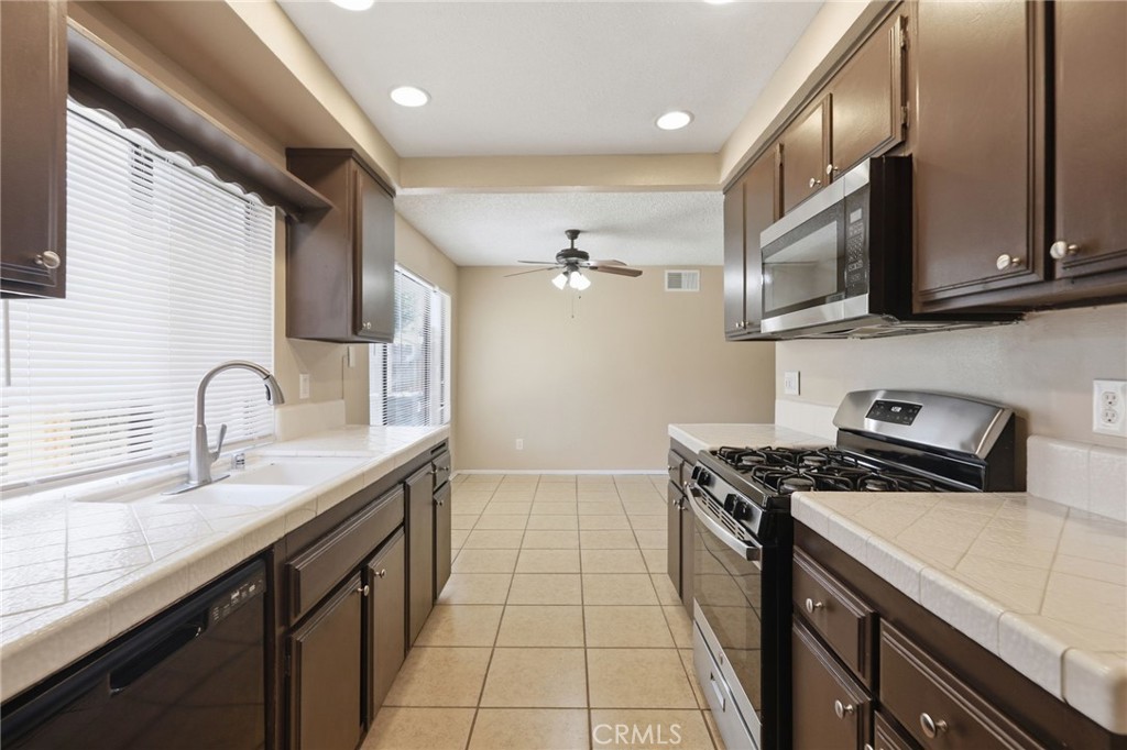 509 Quandt Ranch Road San Jacinto, CA 92583 - Photo 12 of 41