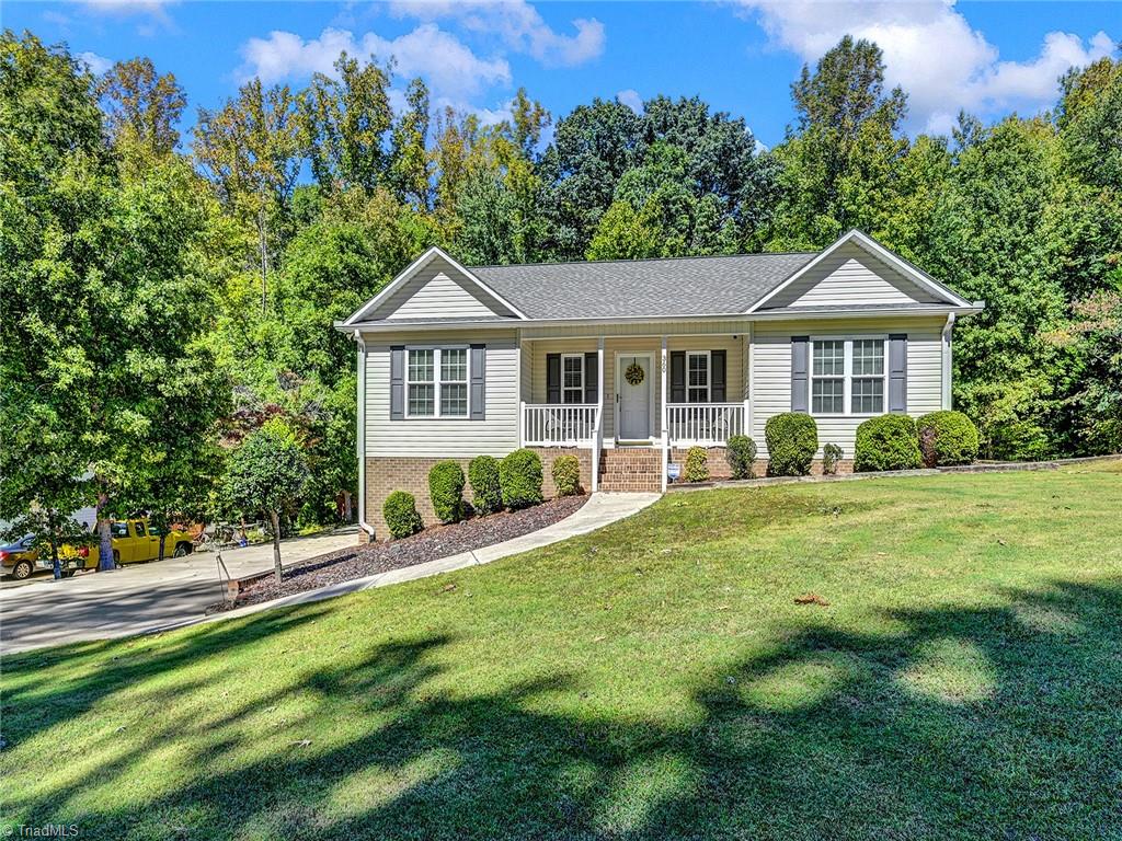 360 Baxter Road Winston-Salem, NC 27107 - Photo 1 of 40 Gallery Image 1
