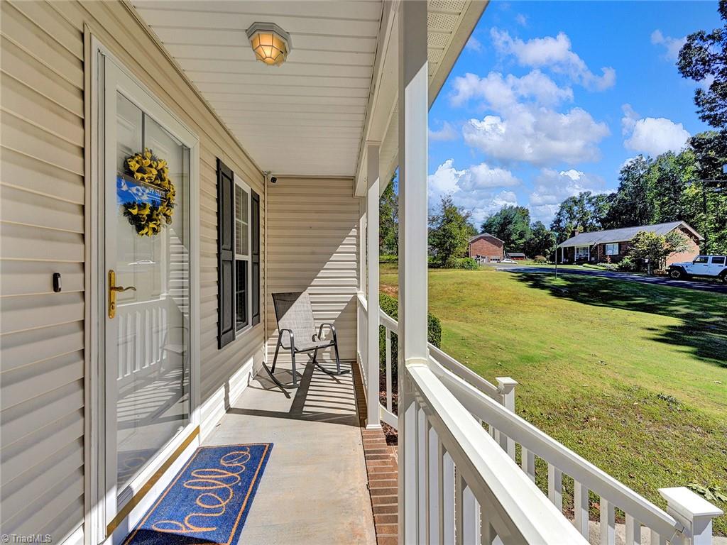 360 Baxter Road Winston-Salem, NC 27107 - Photo 5 of 40 Gallery Image 5