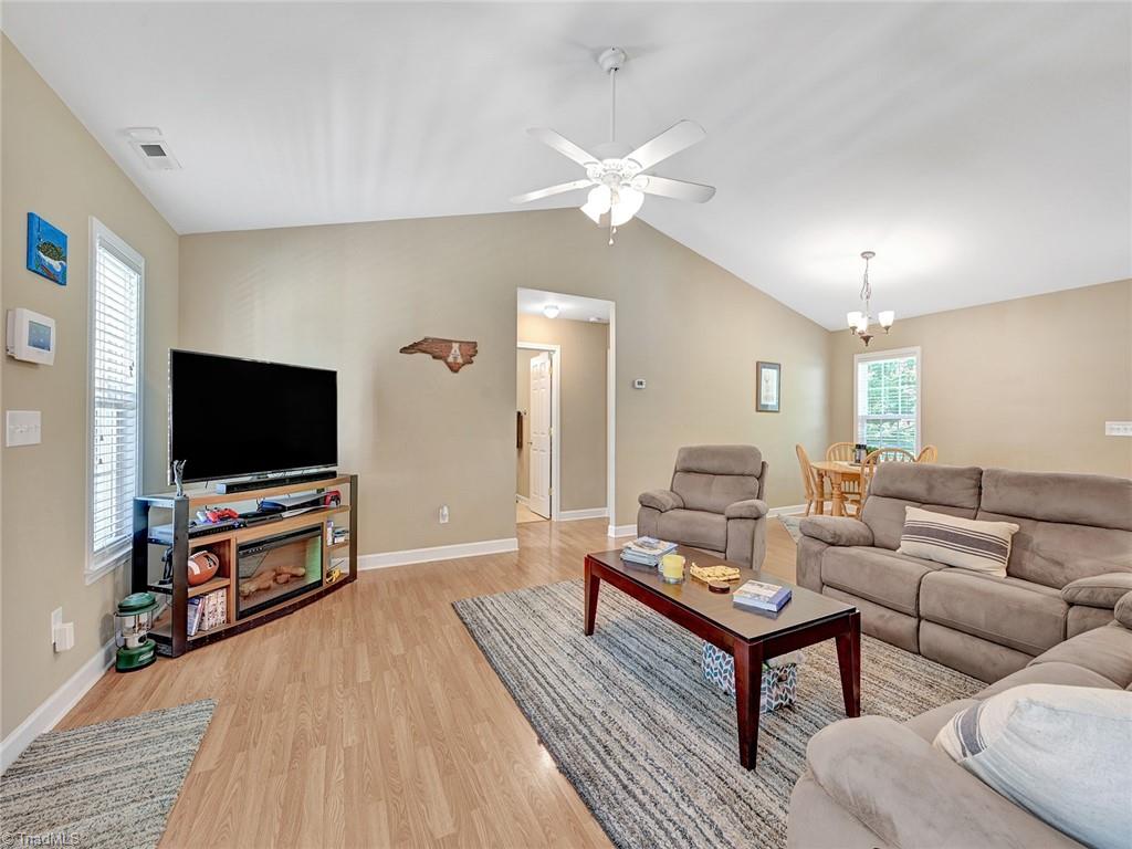 360 Baxter Road Winston-Salem, NC 27107 - Photo 8 of 40 Gallery Image 8