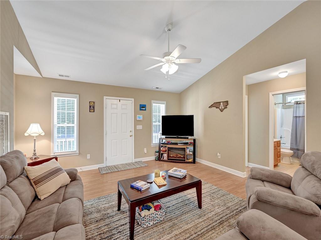 360 Baxter Road Winston-Salem, NC 27107 - Photo 9 of 40 Gallery Image 9